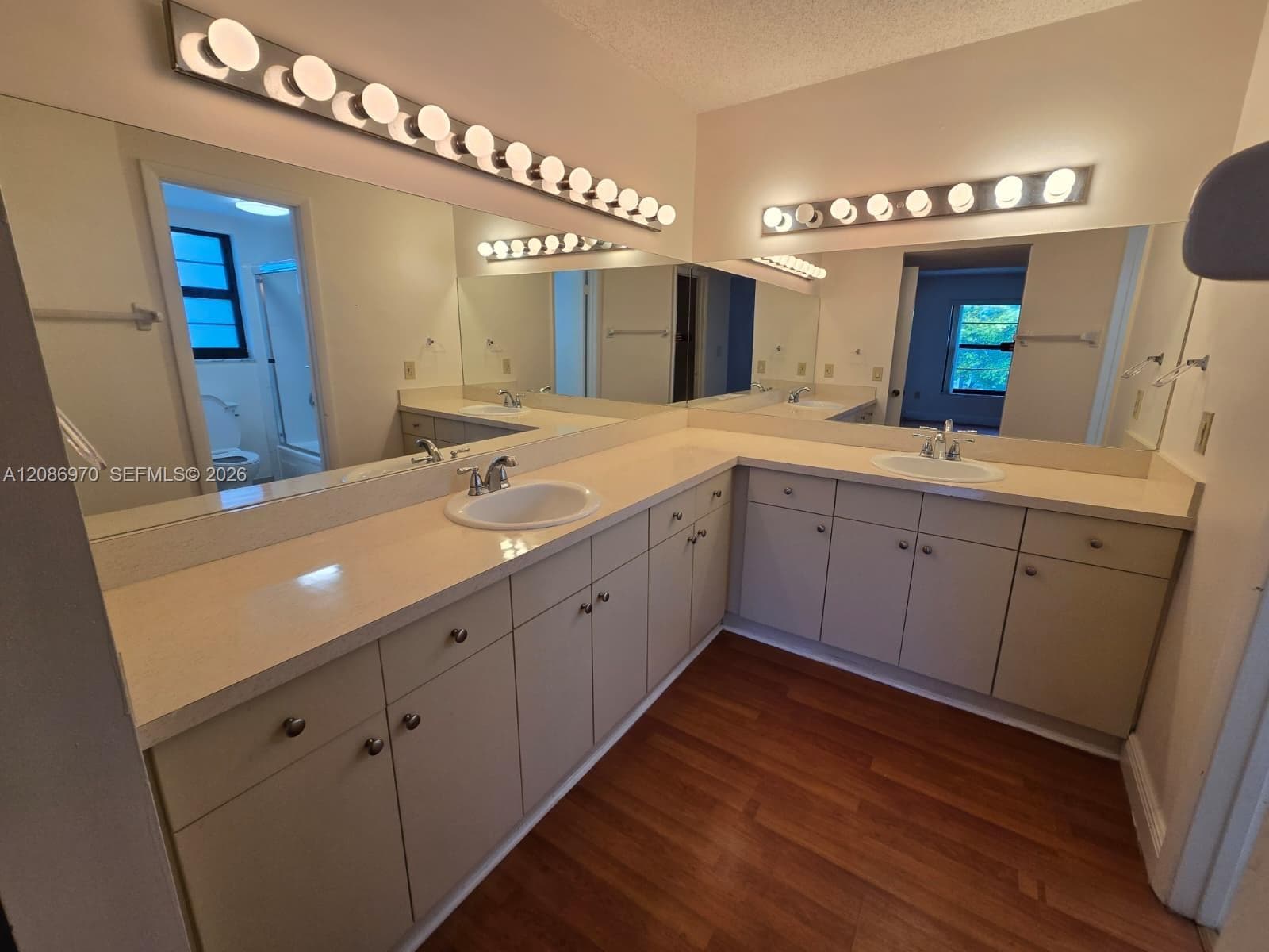 MILLER GARDENS CONDO · #3304 in Miami - Photo 15