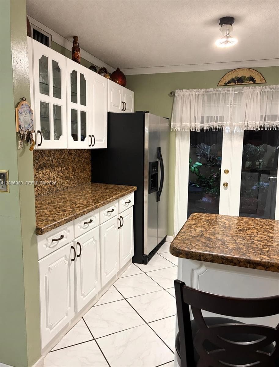 2403 W 76th St #102 photo 2