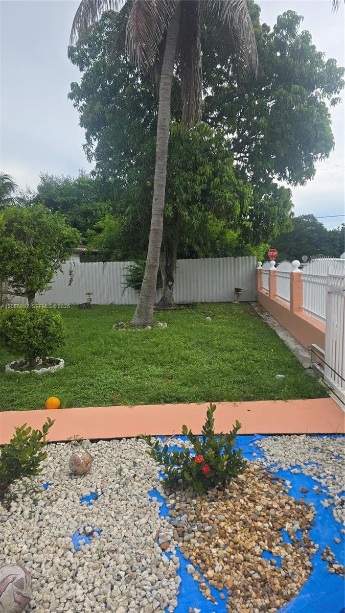 2911 NW 163rd St photo 3