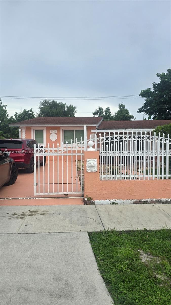 2911 NW 163rd St photo 1
