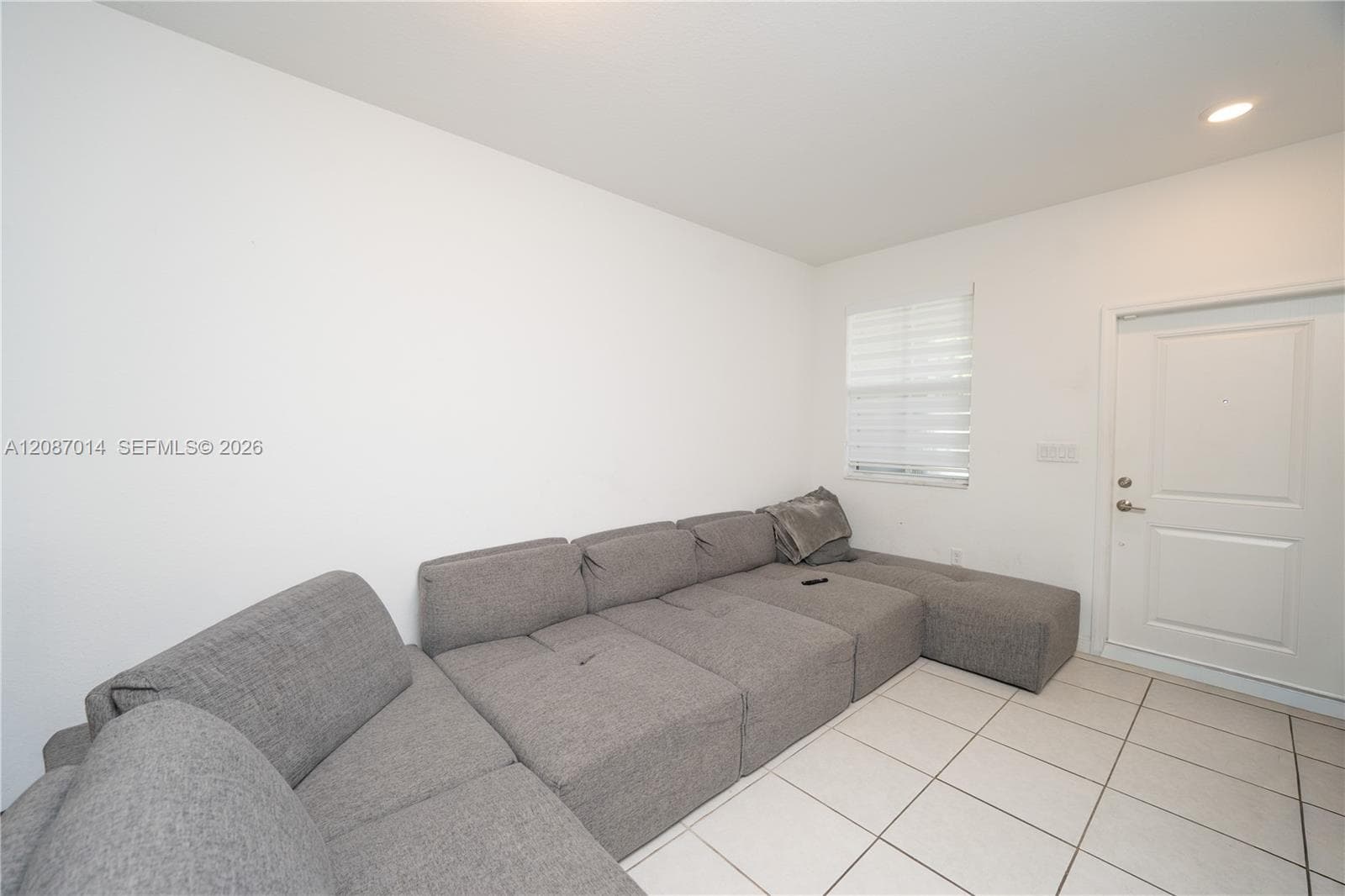1231 SE 27th Ter photo 34