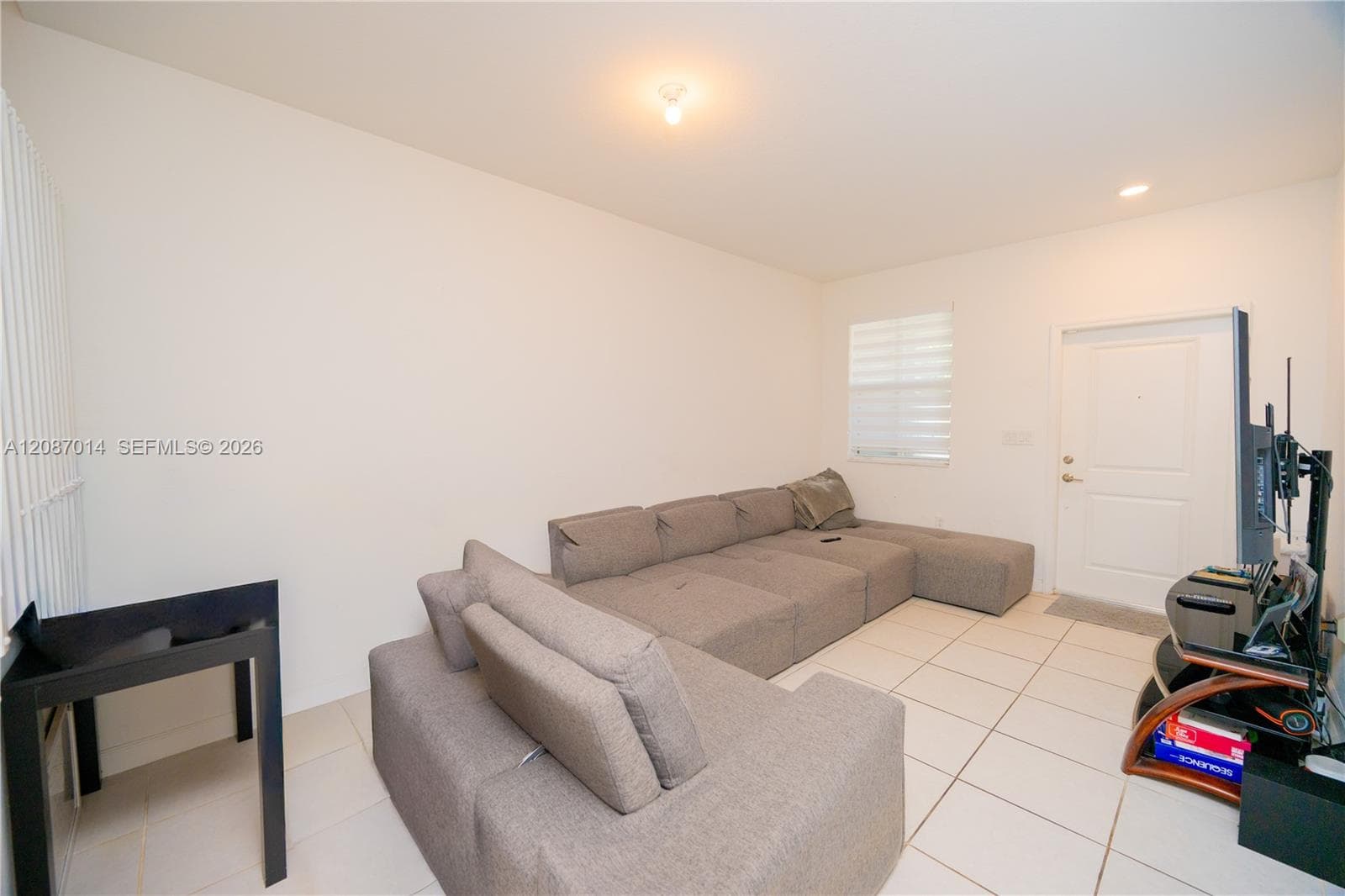 1231 SE 27th Ter photo 35