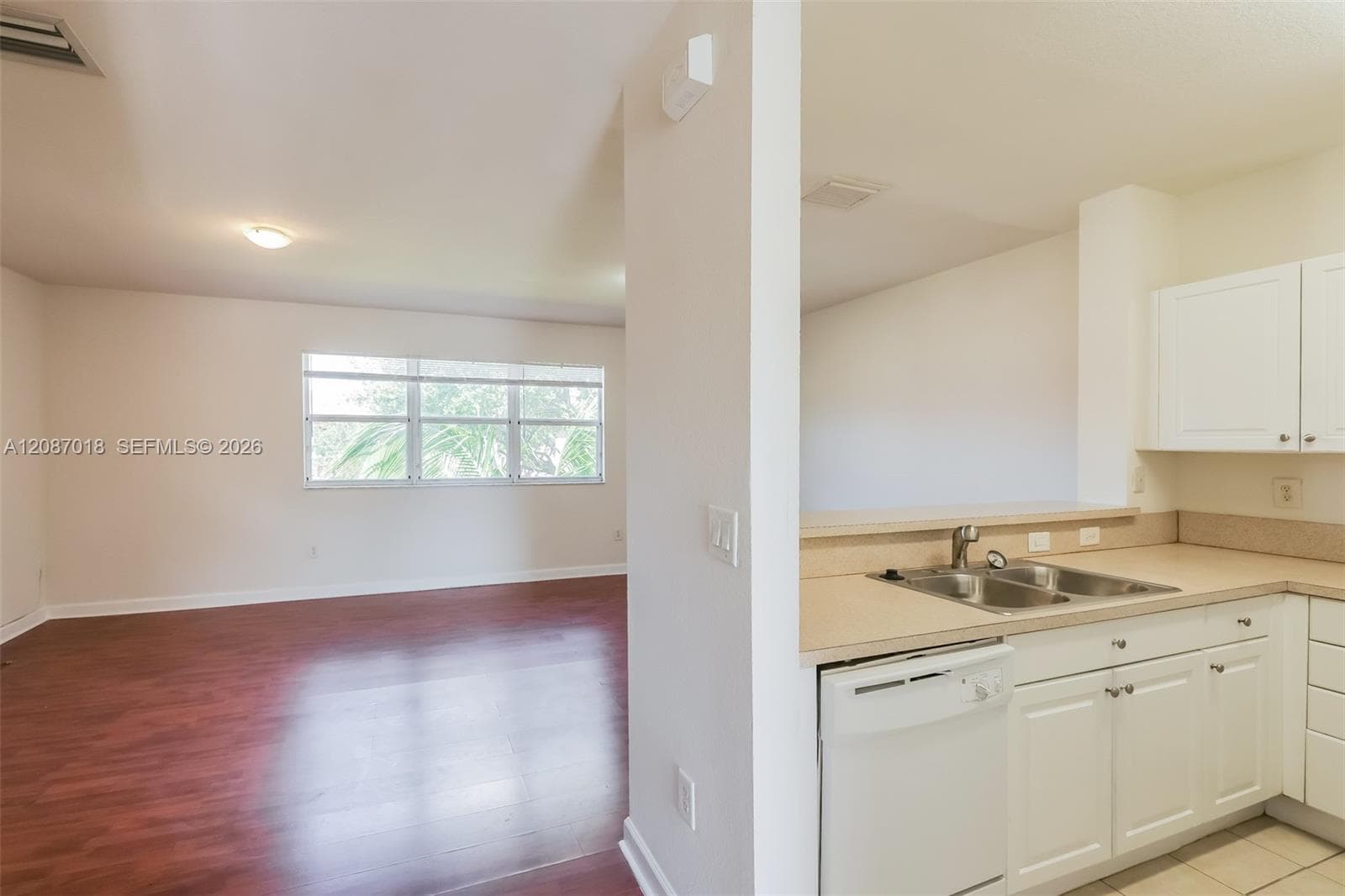 1490 NE 33rd Rd #205 photo 5