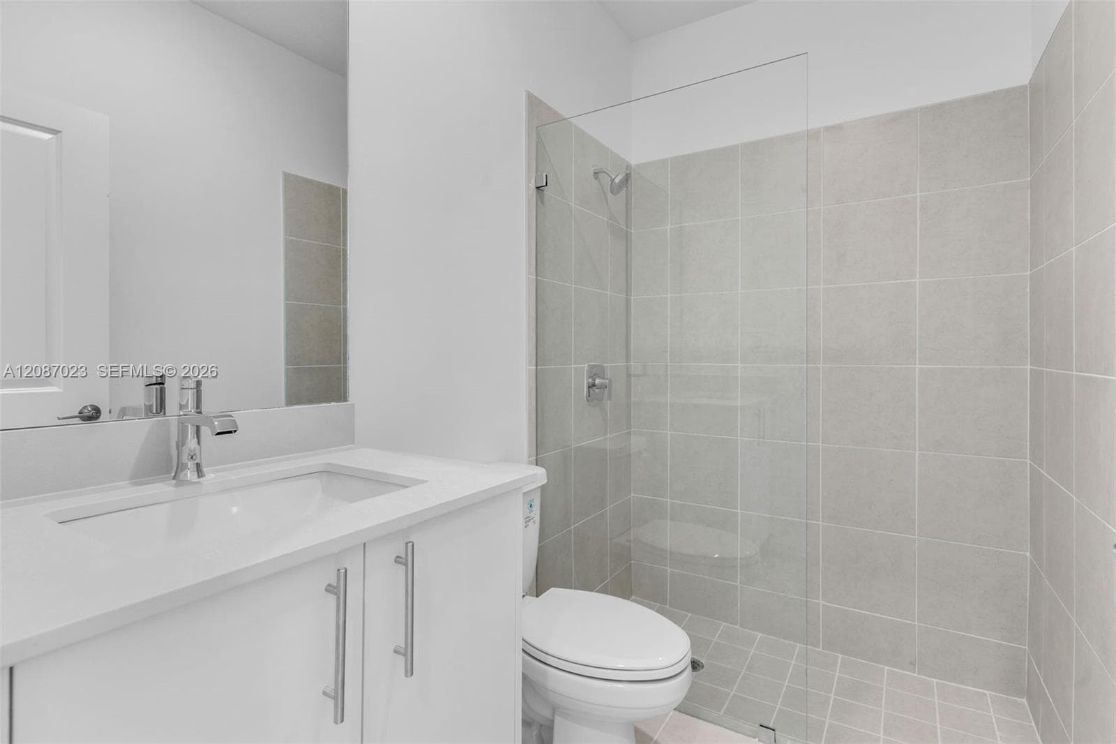 1125 SE 3rd Street photo 13