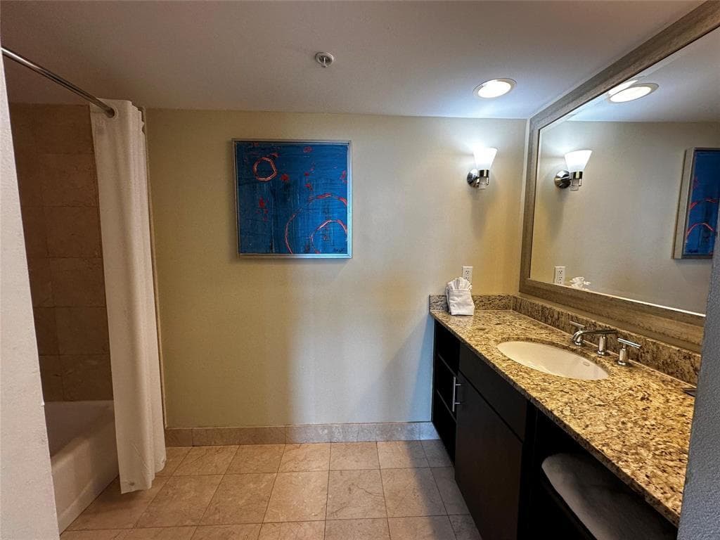 Gallery one 709 bath