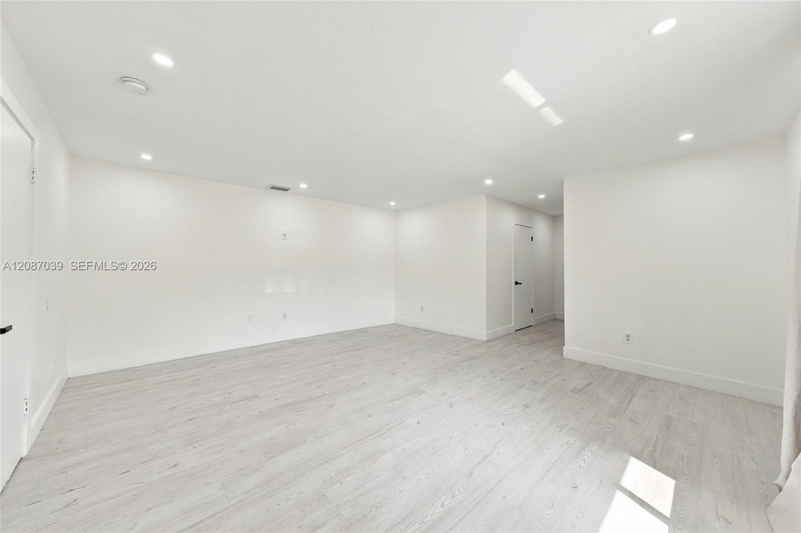 1707 S Curlew Ln photo 17