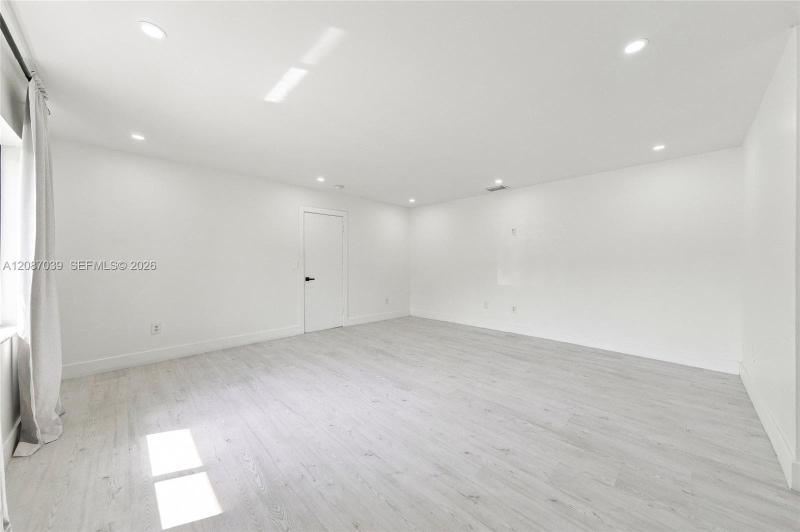 1707 S Curlew Ln photo 16