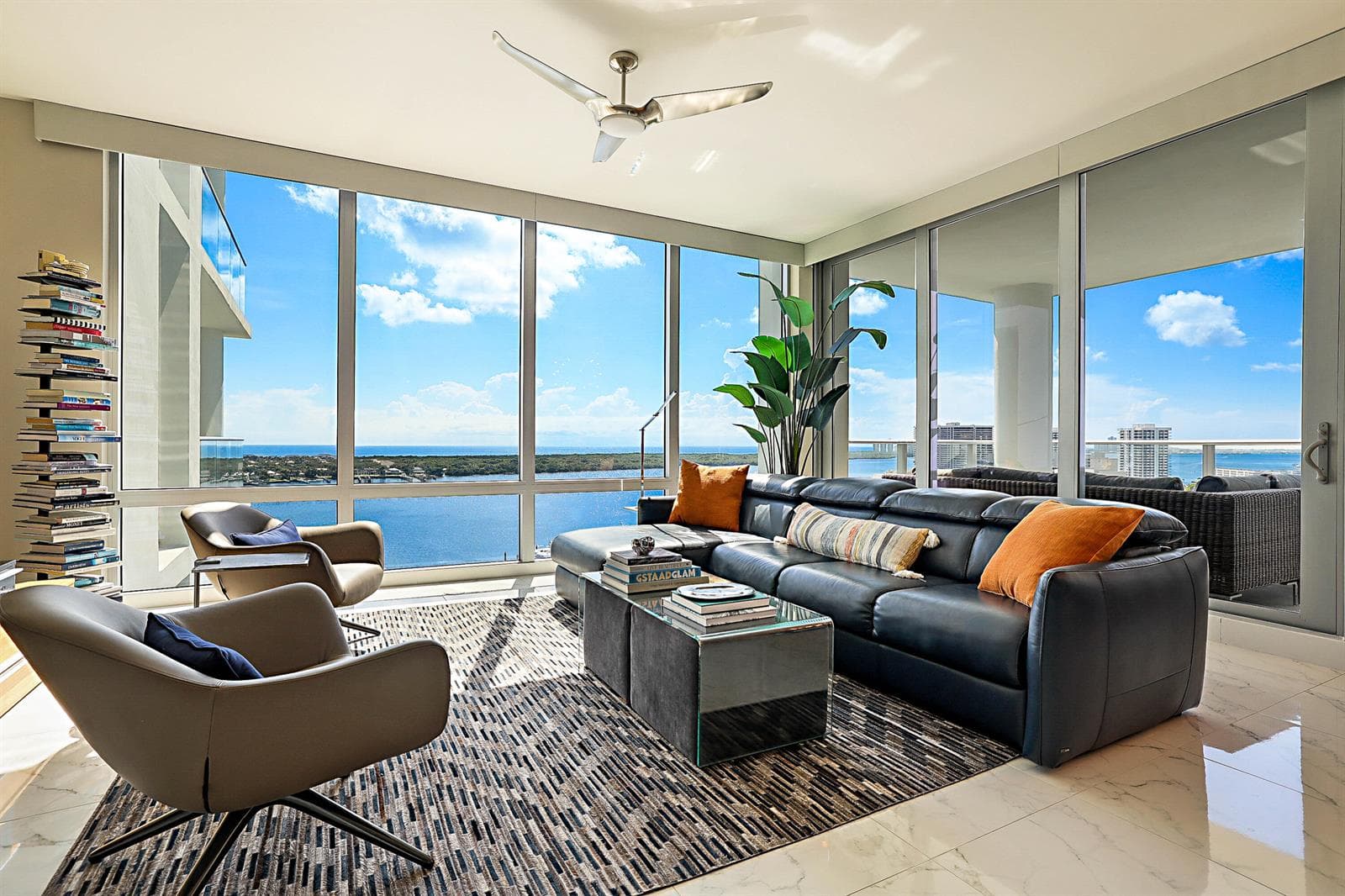 2 Water Club Way, 1604