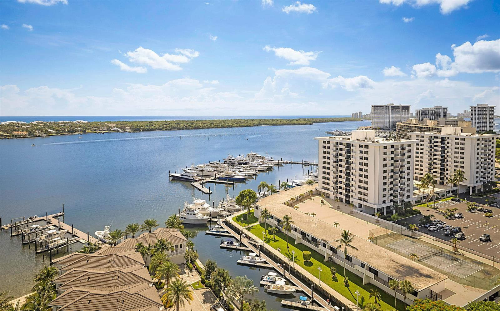 2 Water Club Way, 1604