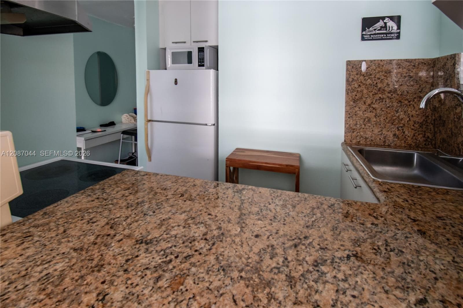 The Drake Condo · #309 in Miami Beach - Photo 4