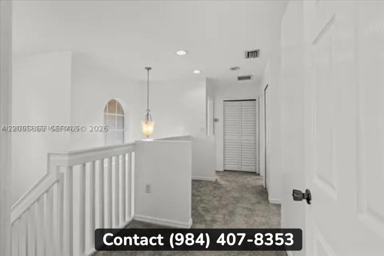 1755 NE 35th Ave photo 8