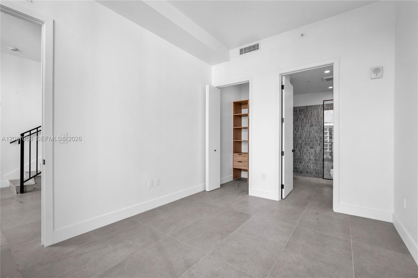 DONMOORE VILLA AMD PL · #502 in Miami - Photo 17