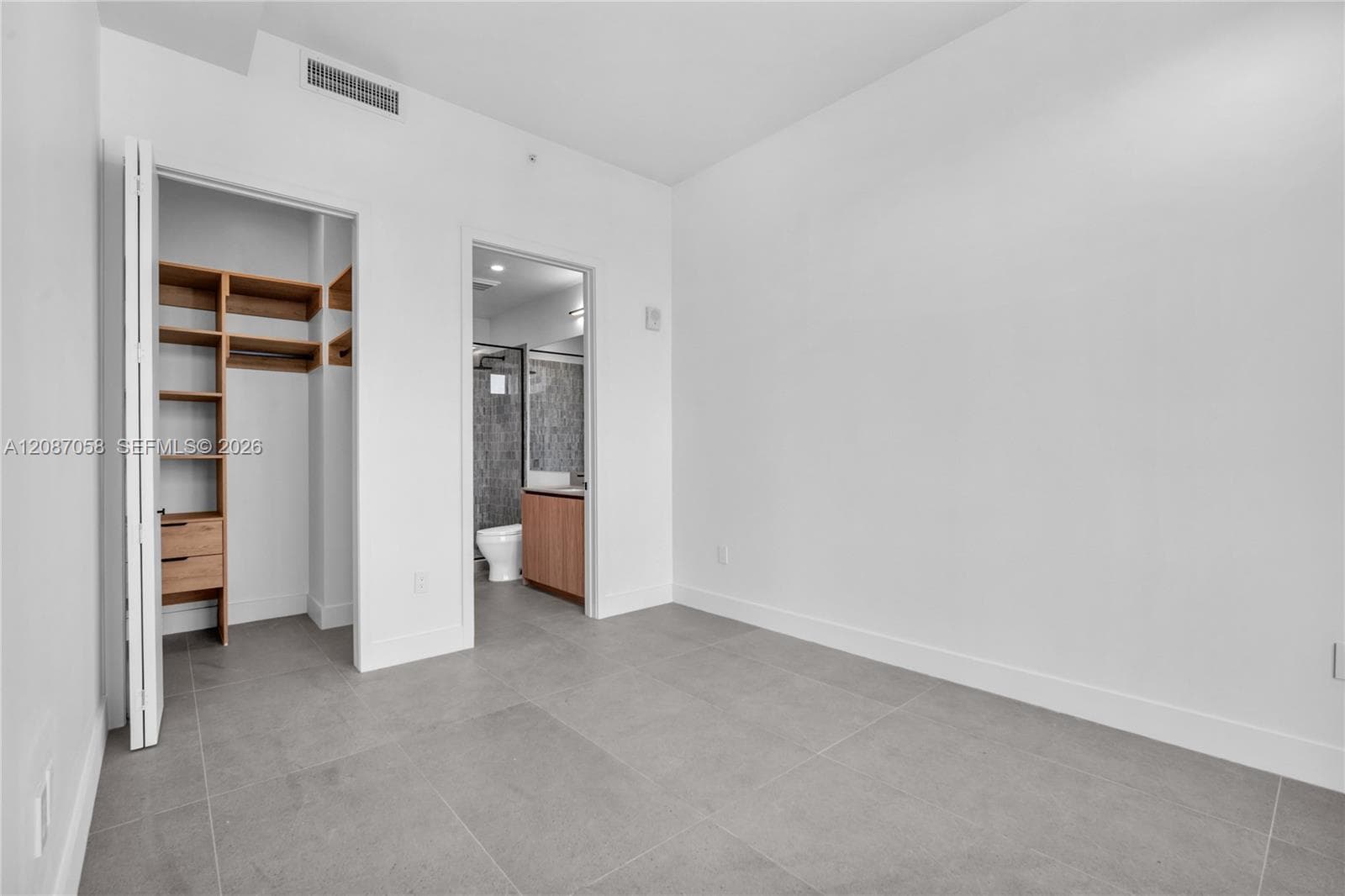 DONMOORE VILLA AMD PL · #502 in Miami - Photo 16