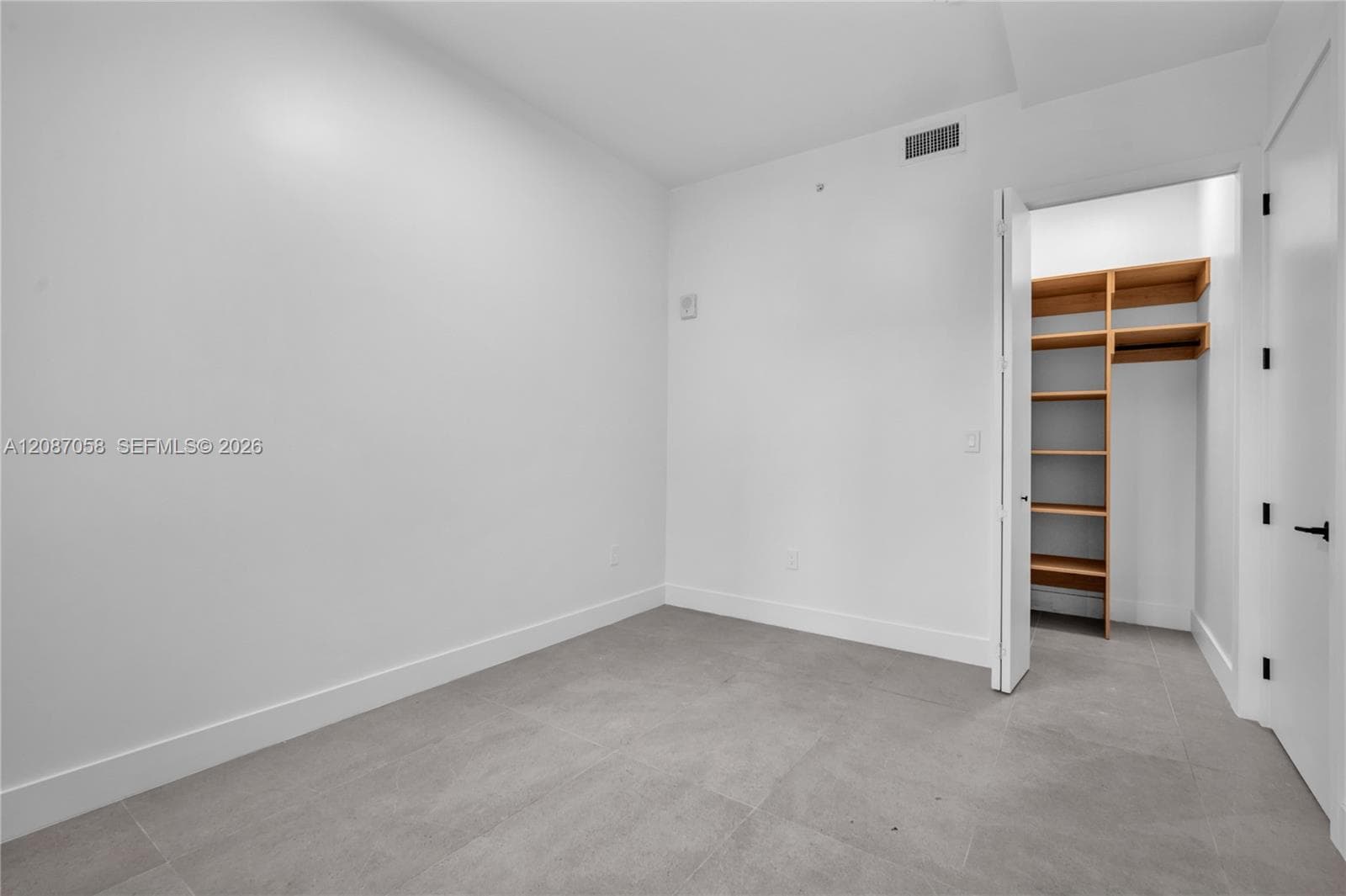 DONMOORE VILLA AMD PL · #502 in Miami - Photo 8