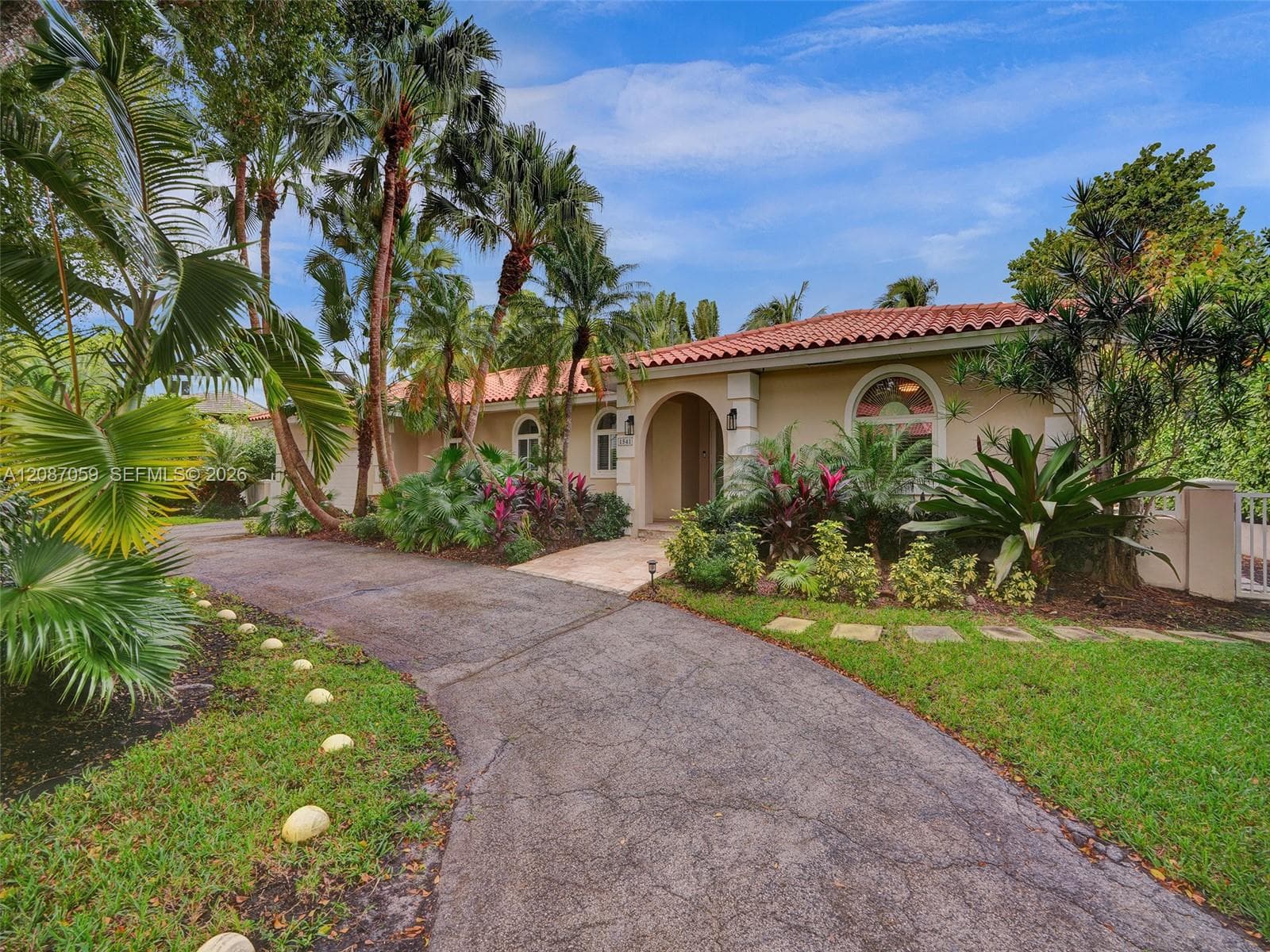 1541 Tagus Ave #0 photo 3