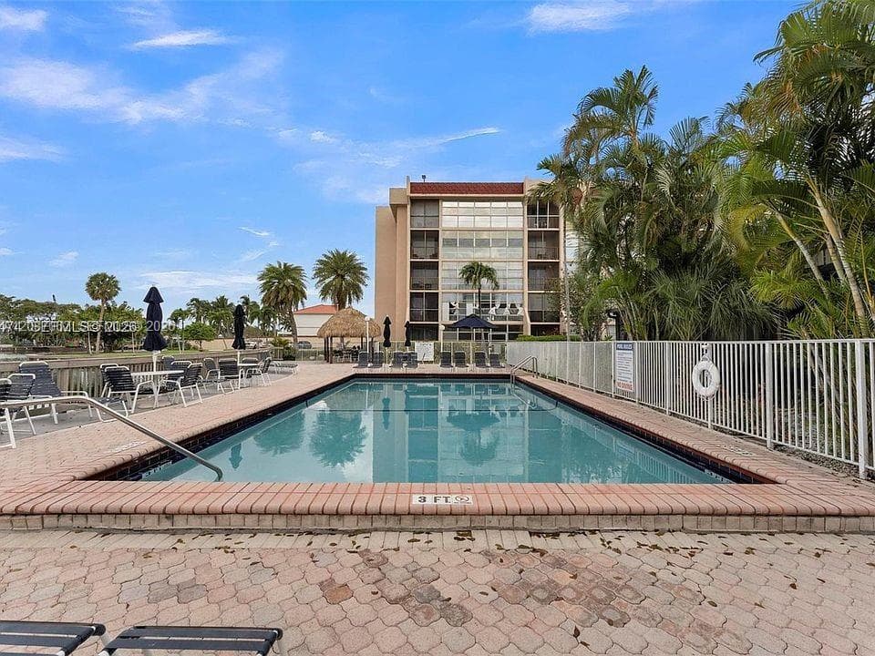 DESOTO PARK NORTH CONDO · #207 in Hallandale Beach - Photo 1