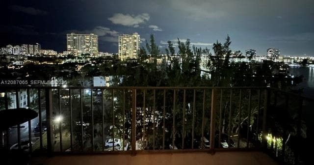 CLIPPER · #1005 in Aventura - Photo 24