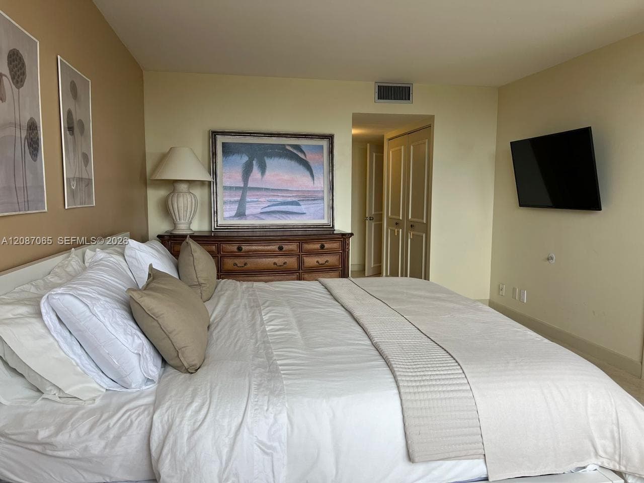 CLIPPER · #1005 in Aventura - Photo 14