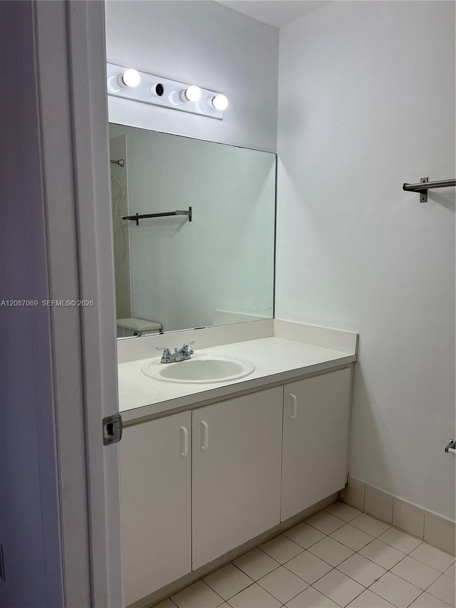 MARINA REAL CONDO NO 4 · #304 in Miami - Photo 26