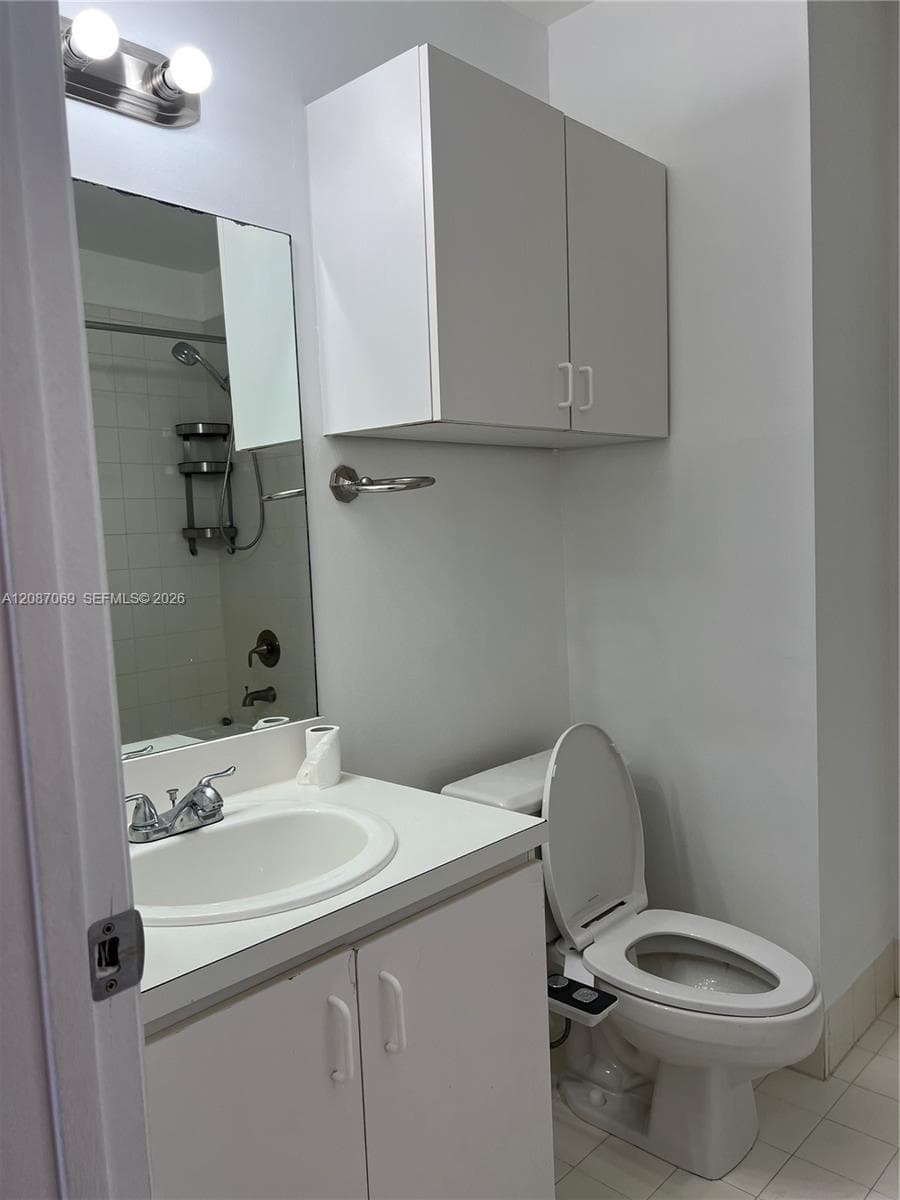 MARINA REAL CONDO NO 4 · #304 in Miami - Photo 28