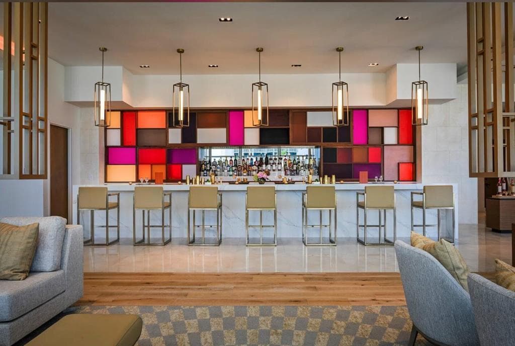 lobby bar