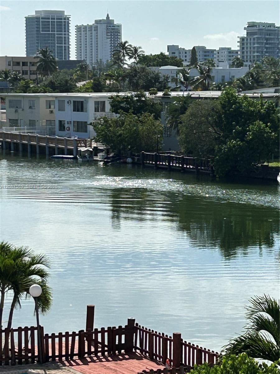 NORMANDY SHORES YT & CC I · #4E in Miami Beach - Photo 6