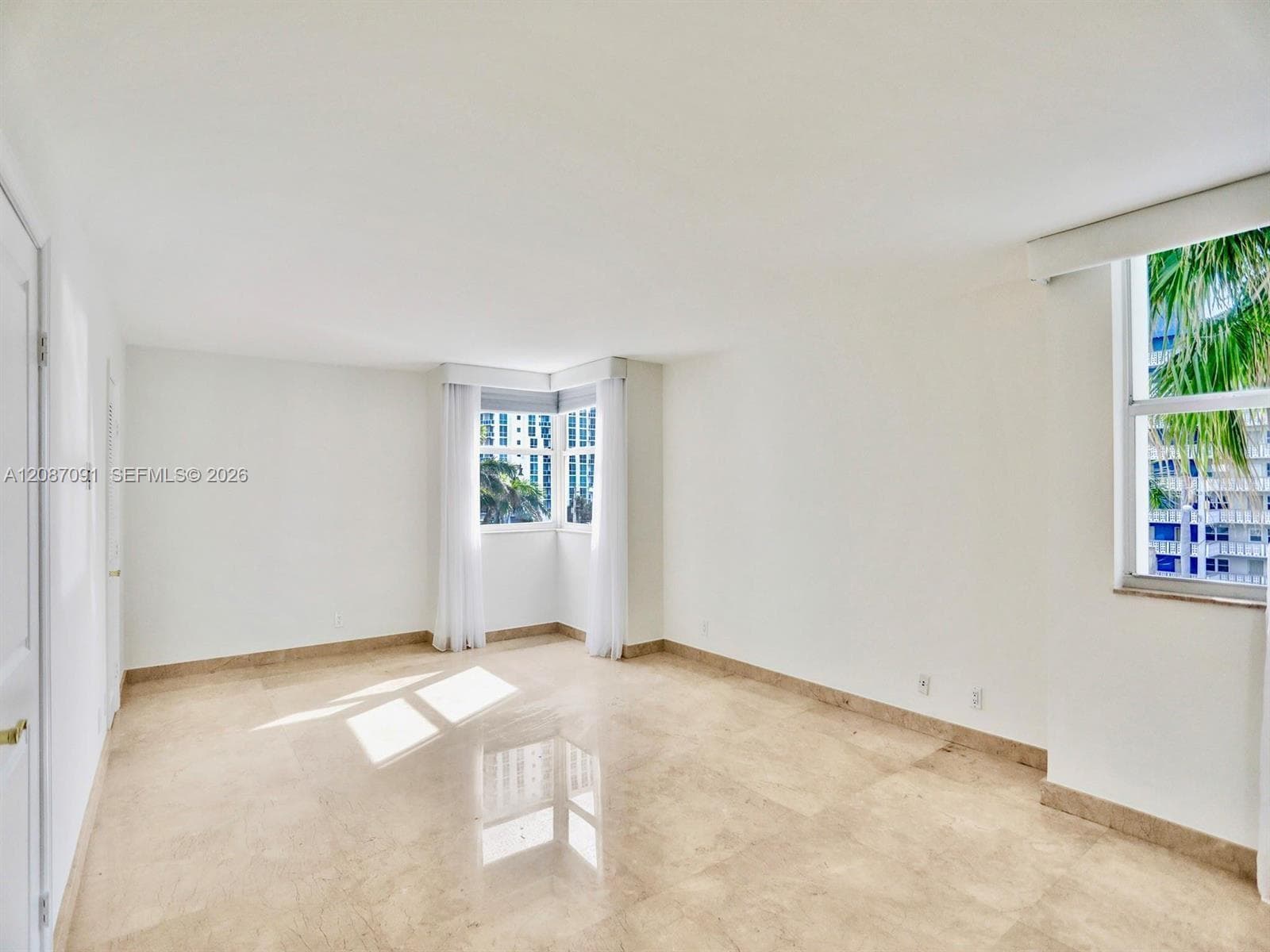 LA MER ESTATES · #402 in Hallandale Beach - Photo 7