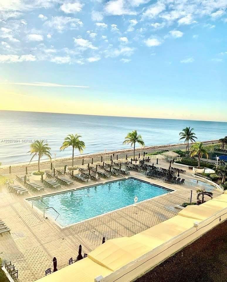 LA MER ESTATES · #402 in Hallandale Beach - Photo 3