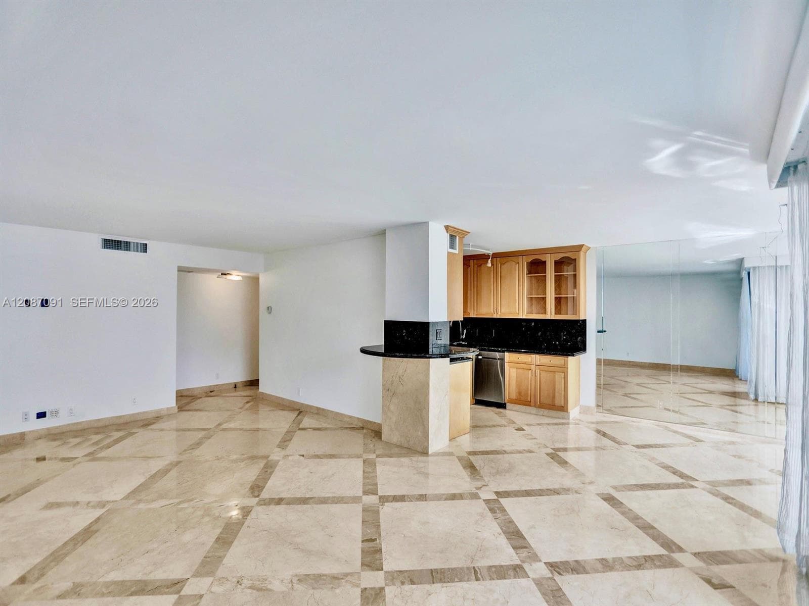 LA MER ESTATES · #402 in Hallandale Beach - Photo 33