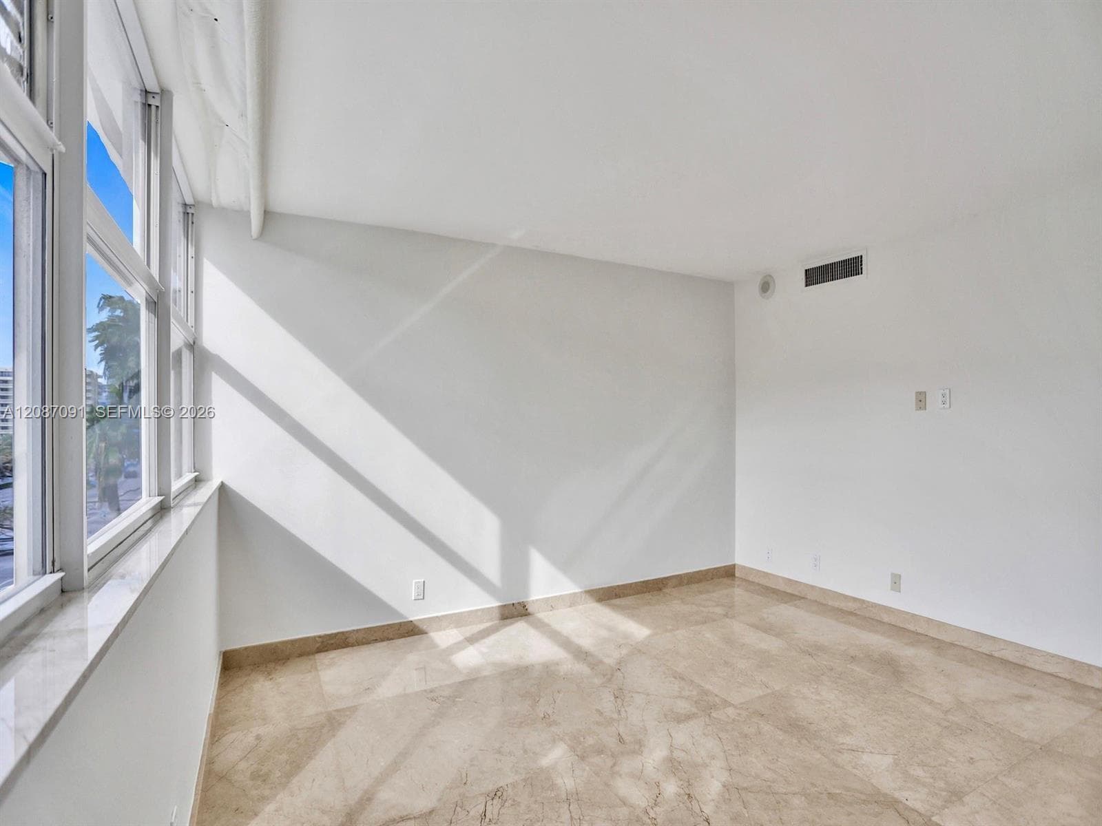LA MER ESTATES · #402 in Hallandale Beach - Photo 25