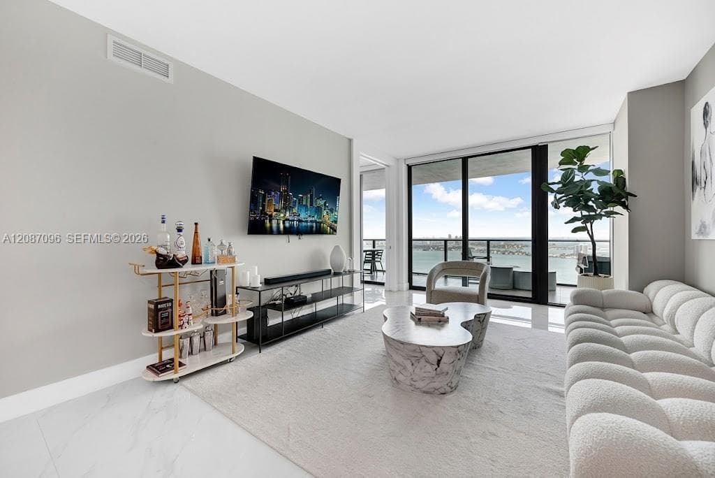 Paraiso Bay · #4705 in Miami - Photo 2