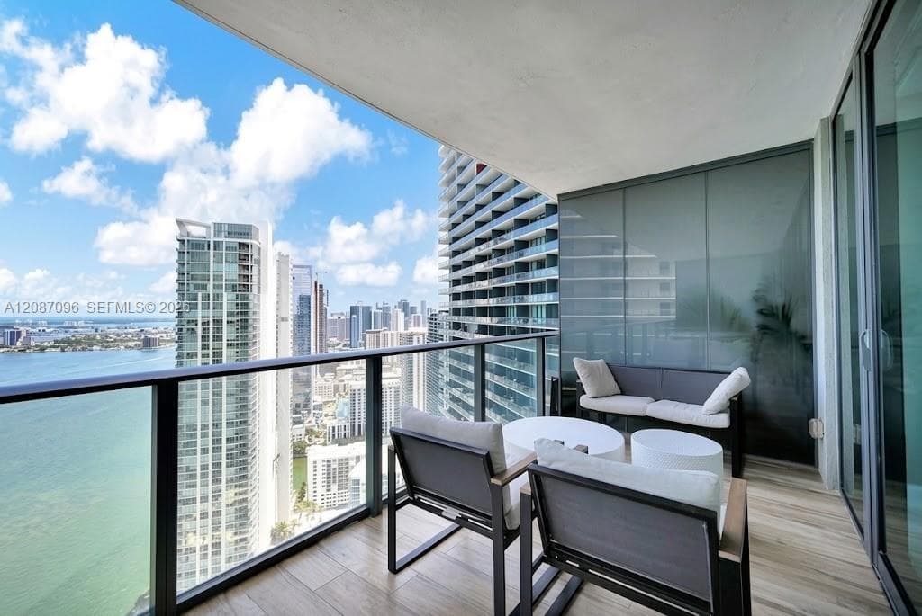 Paraiso Bay · #4705 in Miami - Photo 4