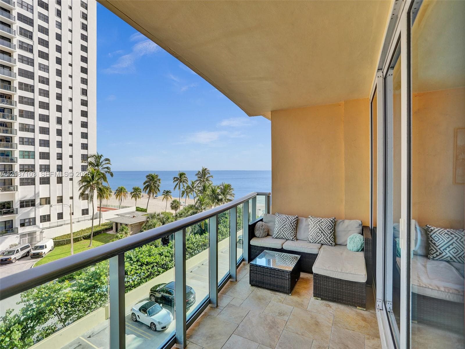 WAVE CONDO · #505 (available now) in Hollywood - Photo 17