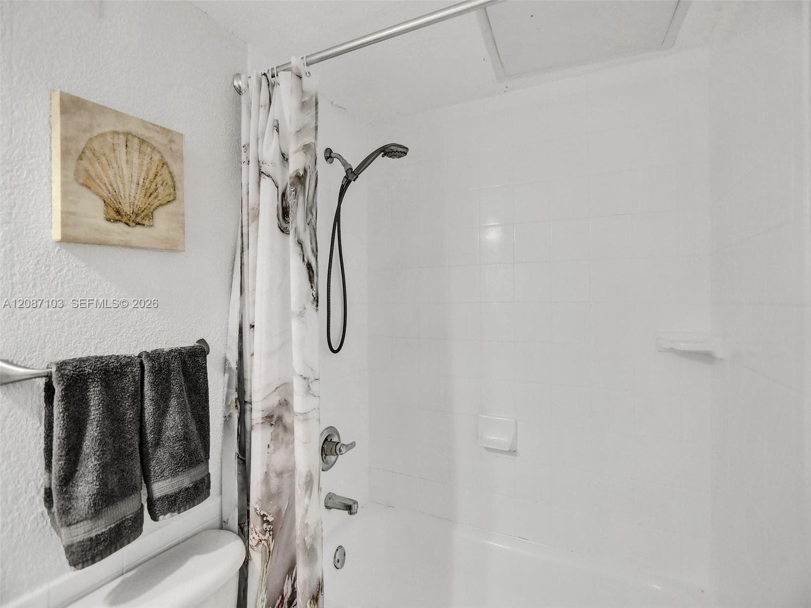 WAVE CONDO · #505 (available now) in Hollywood - Photo 15