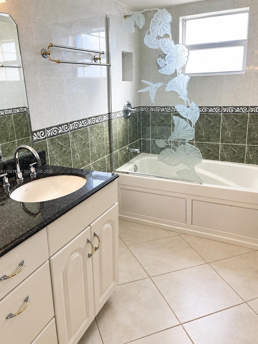 MEADOWBROOK LAKES VIEW CO · #408 in Dania Beach - Photo 20