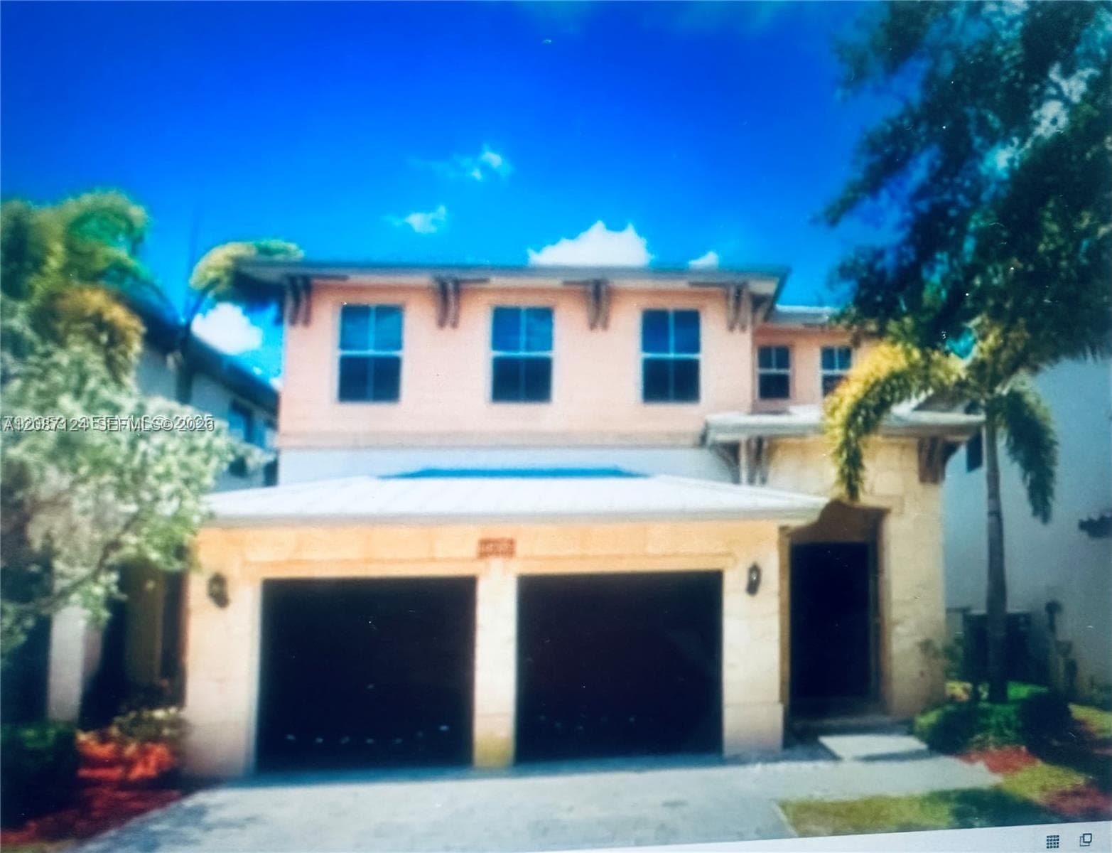 10464 NW 70th Ln photo 1