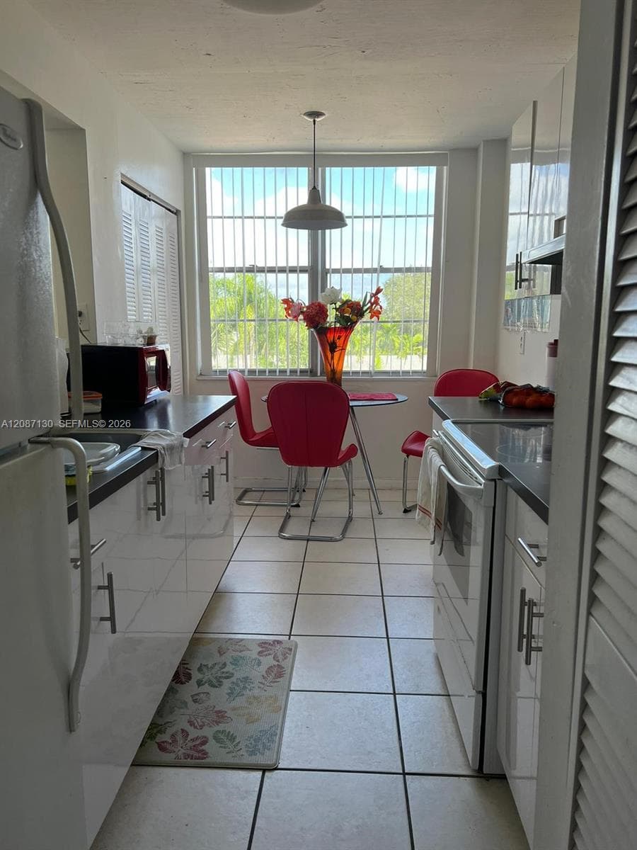 NORTHEAST PALMS CONDO · #403 in North Miami - Photo 1
