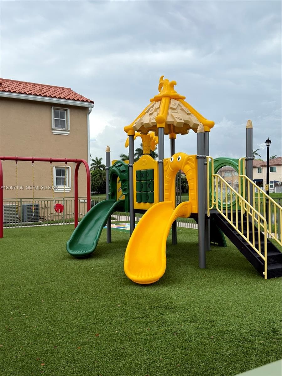 THE COURTS AT DORAL ISLES · #1621 in Doral - Photo 25