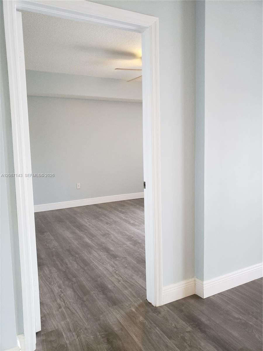 KEYSTONE COURTS CONDO · #W212 in Miami - Photo 16