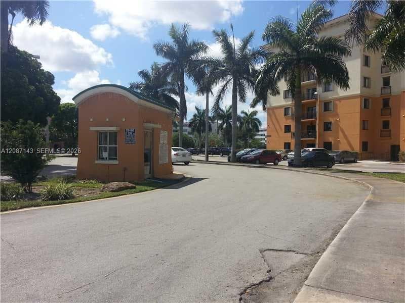 KEYSTONE COURTS CONDO · #W212 in Miami - Photo 82