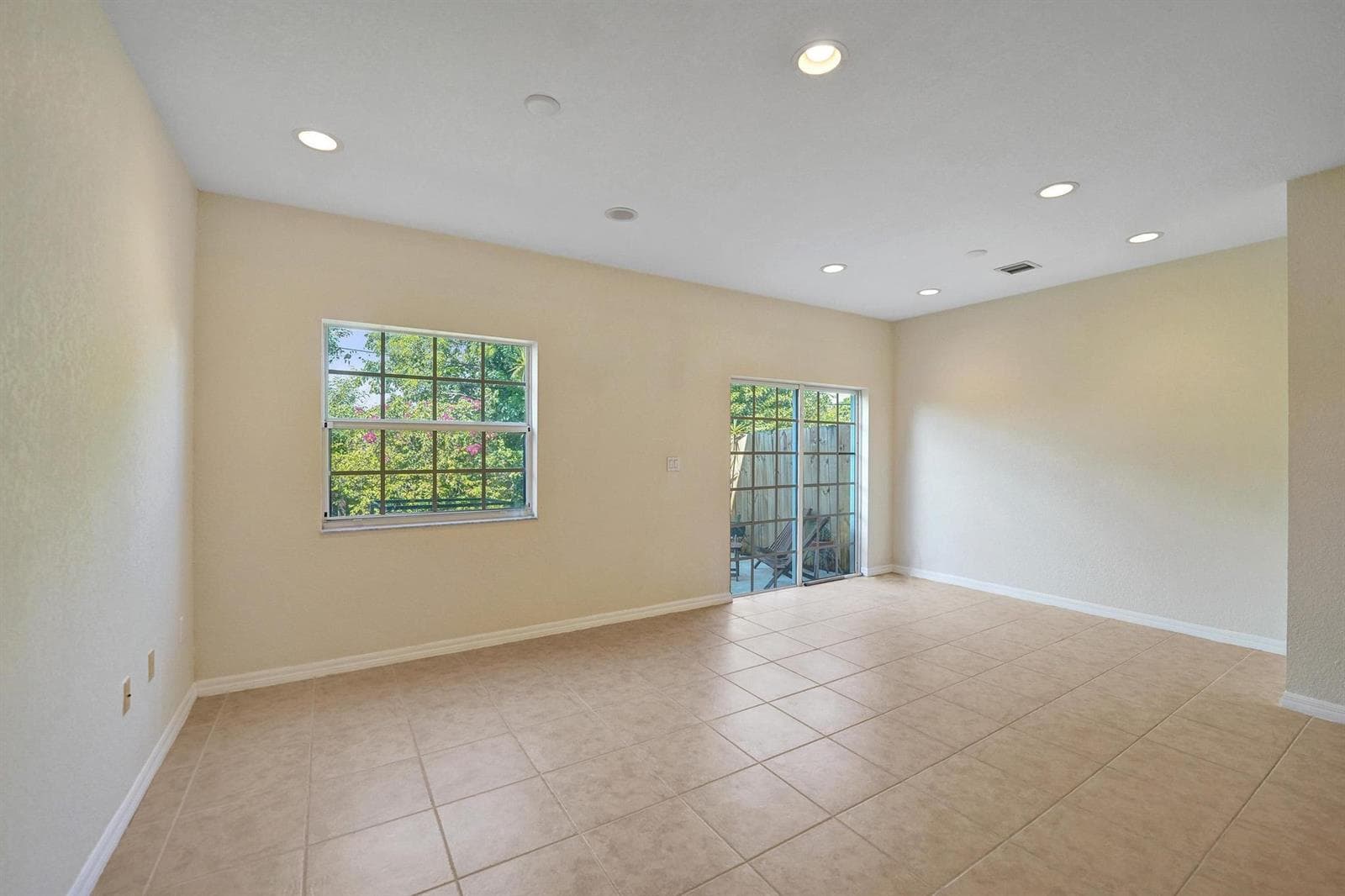 Living & Dining Area
