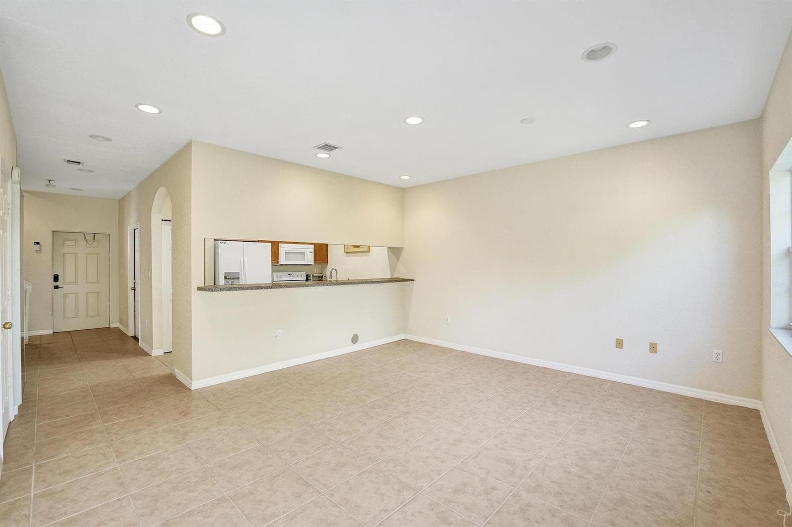 Living & Dining Area