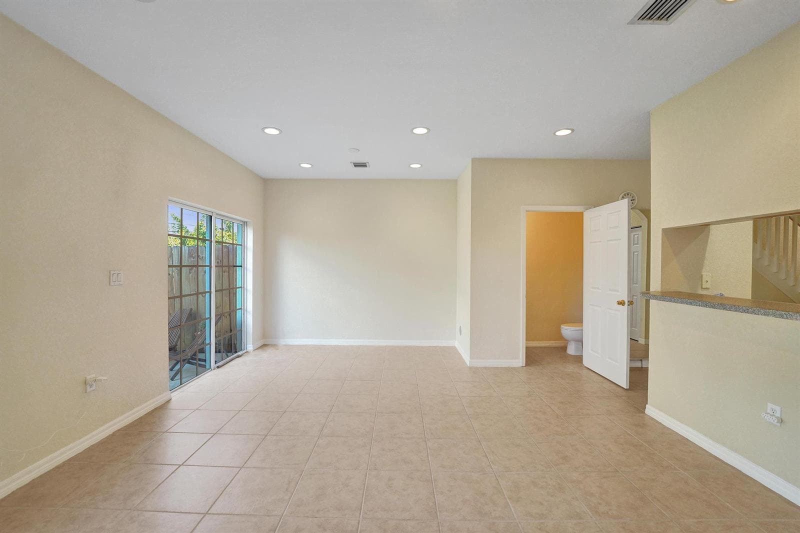 Living & Dining Area