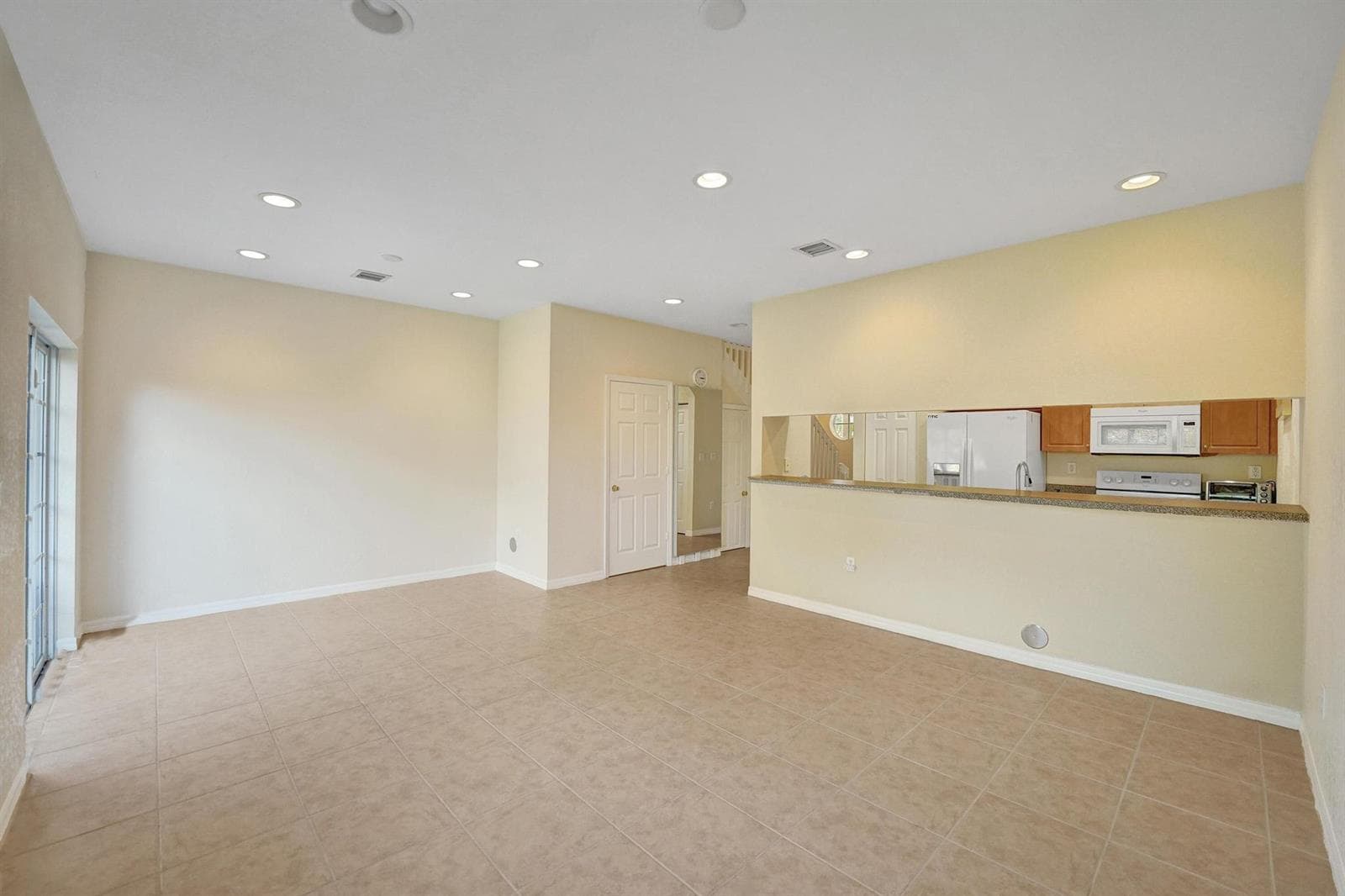 Living & Dining Area