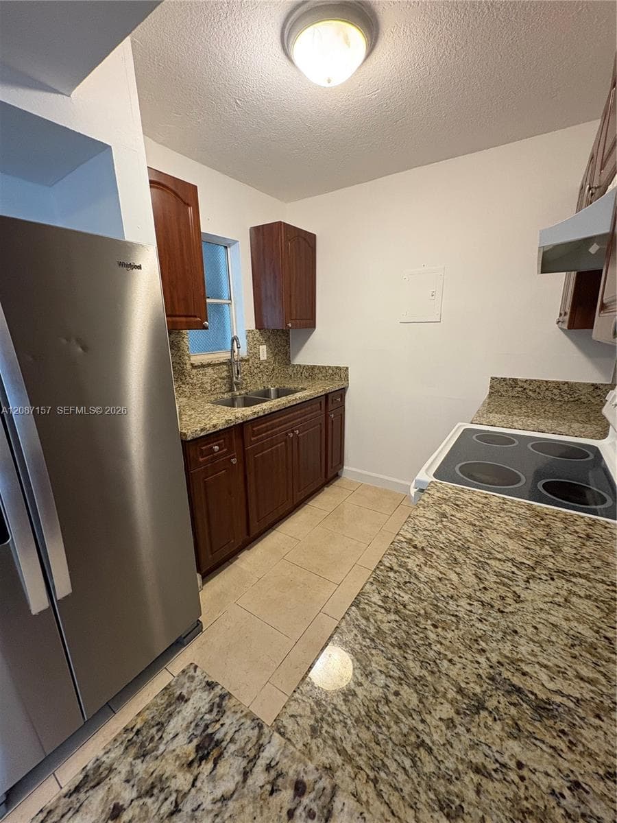 ROYAL SPRINGS CONDO · #B218 in Miami Springs - Photo 3
