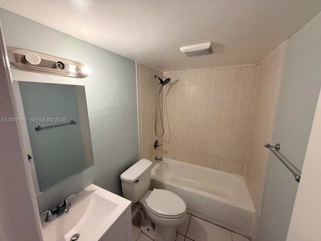 LAKEVIEW GARDENS AT MIAMI · #C4010 in Hialeah - Photo 6