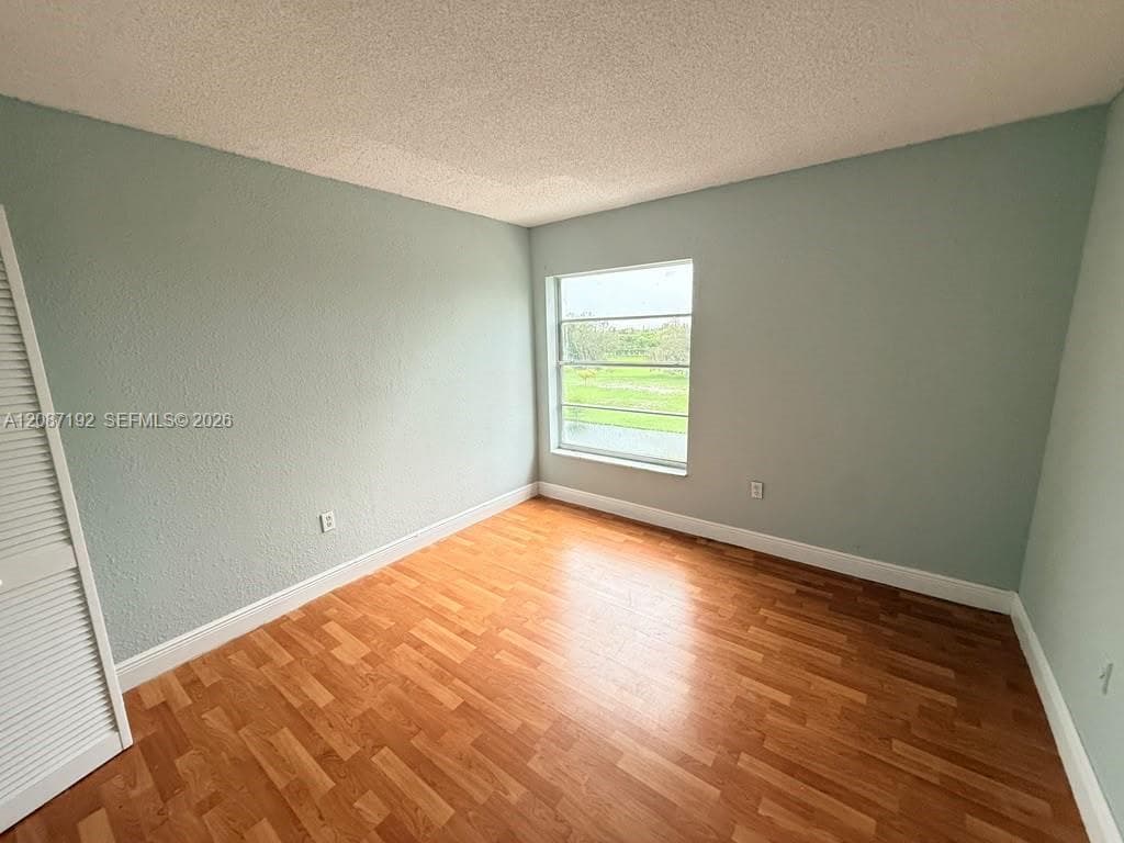 LAKEVIEW GARDENS AT MIAMI · #C4010 in Hialeah - Photo 4