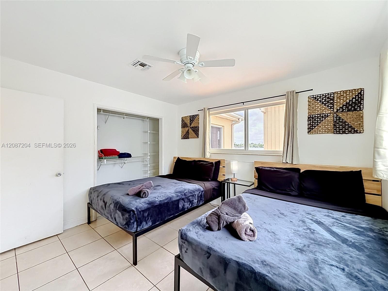 2501 NE 209th Ter photo 27