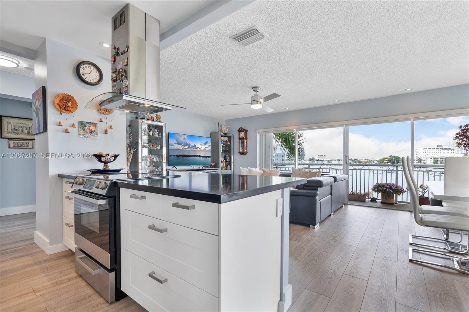 GOLDEN ISLES TOWERS CONDO · #34A in Hallandale Beach - Photo 12