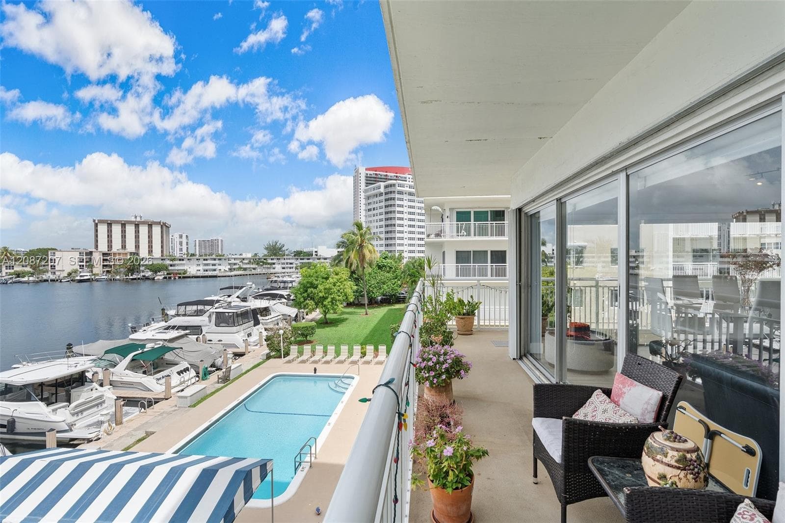 GOLDEN ISLES TOWERS CONDO · #34A in Hallandale Beach - Photo 10